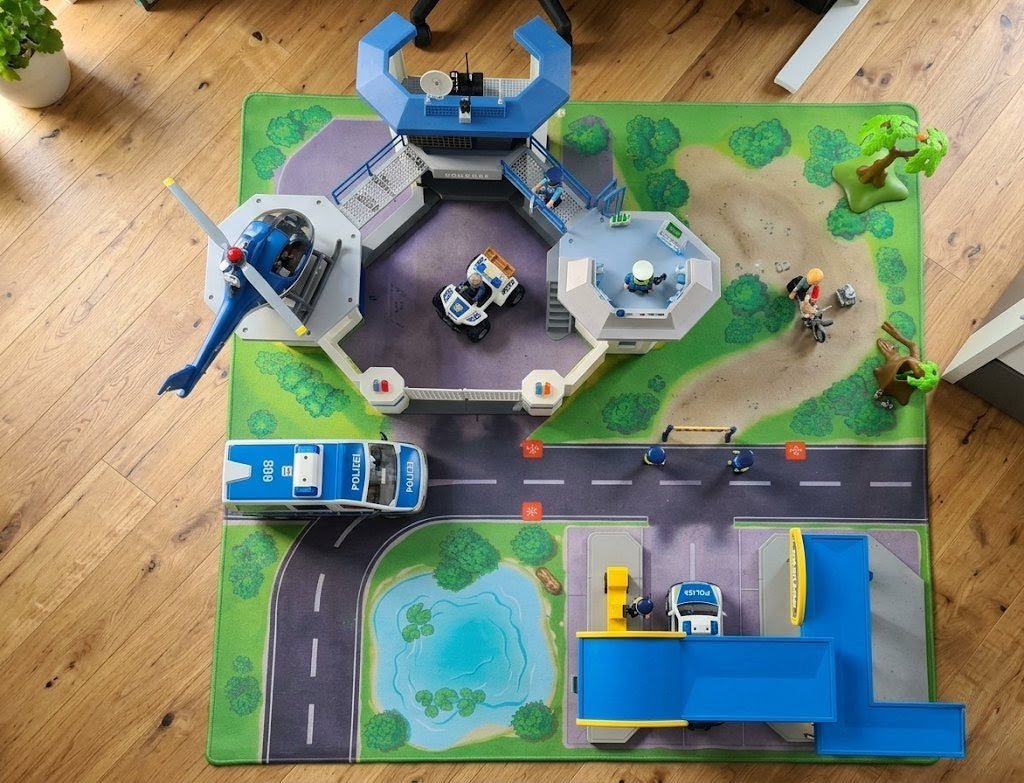 Spielmatte Polizeistation